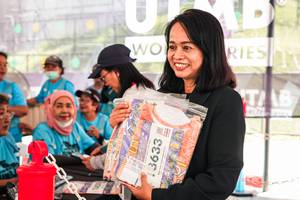 BIB: 
                            <button type="button" onclick="openModal(28620617)" class="btn btn-primary btn-sm float-right btn-popup" data-toggle="modal" data-target=".modal-high-quality">
                        <i class="fas fa-shopping-cart"></i> Add to Cart
                    </button>
                                            <button type="button" onclick="isThisMe(28620617, true)" class="btn btn-success btn-sm float-right btn-popup btn-isme hidden" data-toggle="tooltip" data-placement="bottom" title="นี่คือรูปของคุณใช่ไหม คลิกที่นี่เพื่อเอาเข้าอัลบั้ม">
                        <i class="fas fa-plus"></i> Add to album
                    </button>
                    <button type="button" onclick="isThisMe(28620617, false)" class="btn btn-warning btn-sm float-right btn-popup btn-isnotme hidden">
                        <i class="fas fa-ban"></i> Remove from album
                    </button>